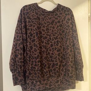 Boutique brand Light weight pull over, XL